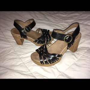 Dansko strappy sandals, black size 37
